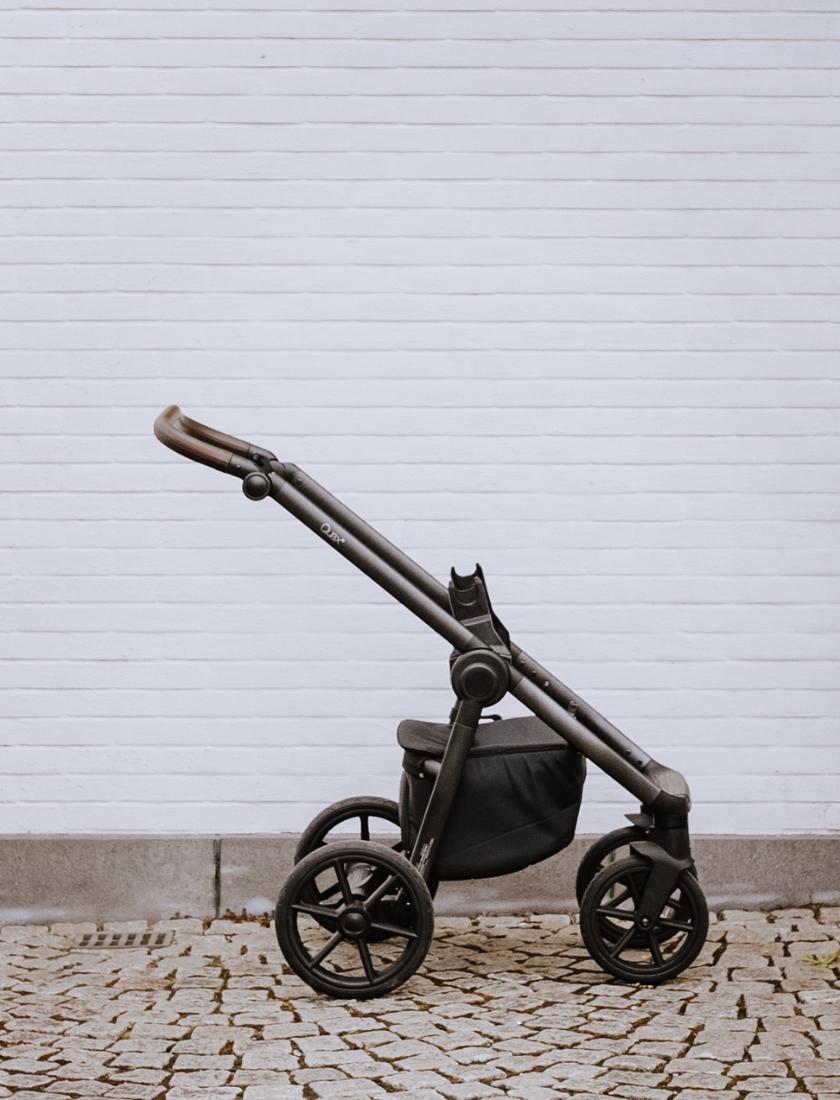 FORSALA - Bílstólafestingar fyrir Air