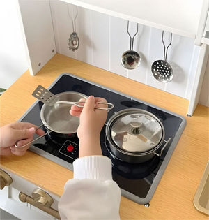 FORSALA - Leikfangaeldhús með hljóði, ljósum og áhöldum - hvítt