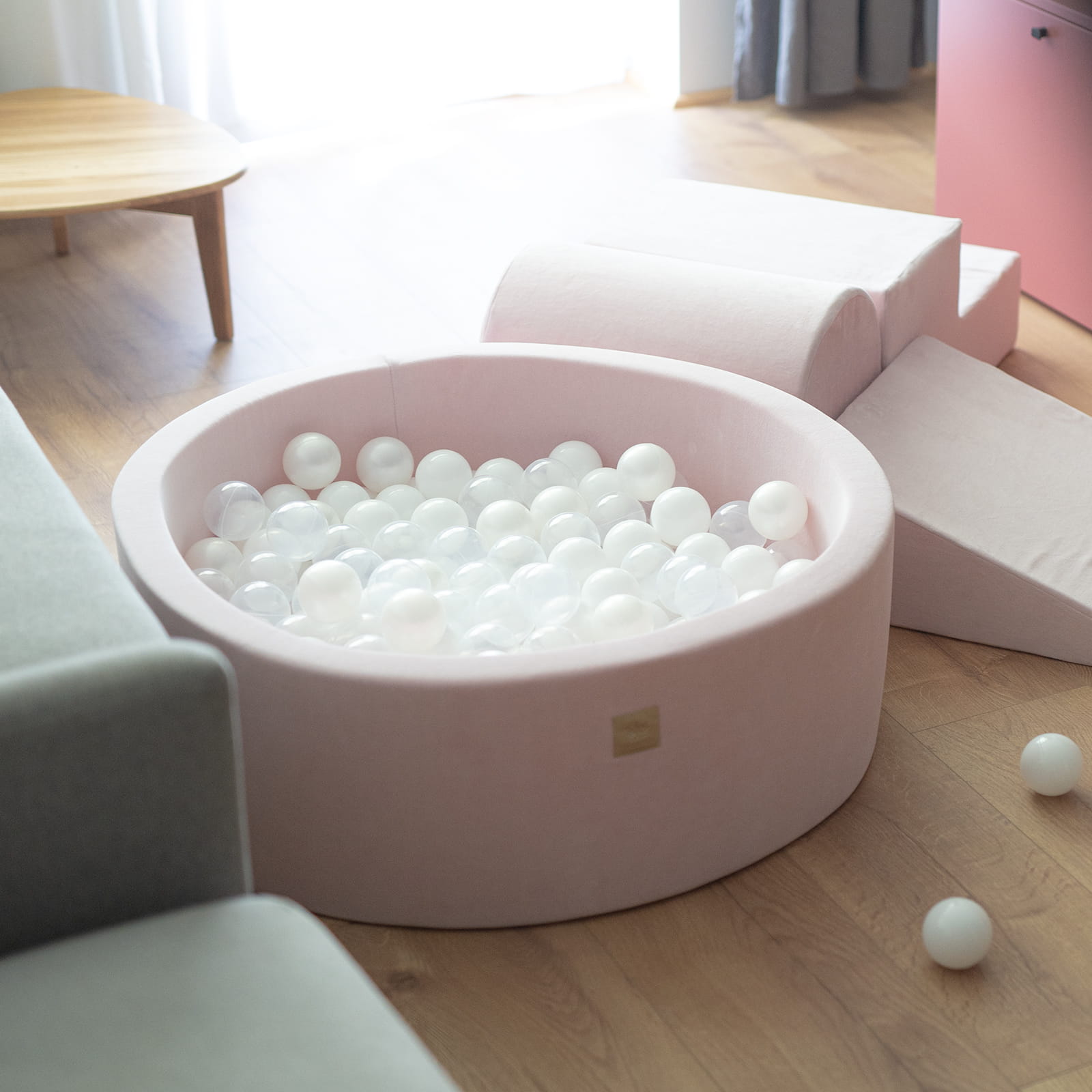 Leikbraut m. Stóru Boltalandi - Bleik