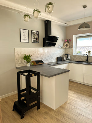 Kitchen Helper Svartur