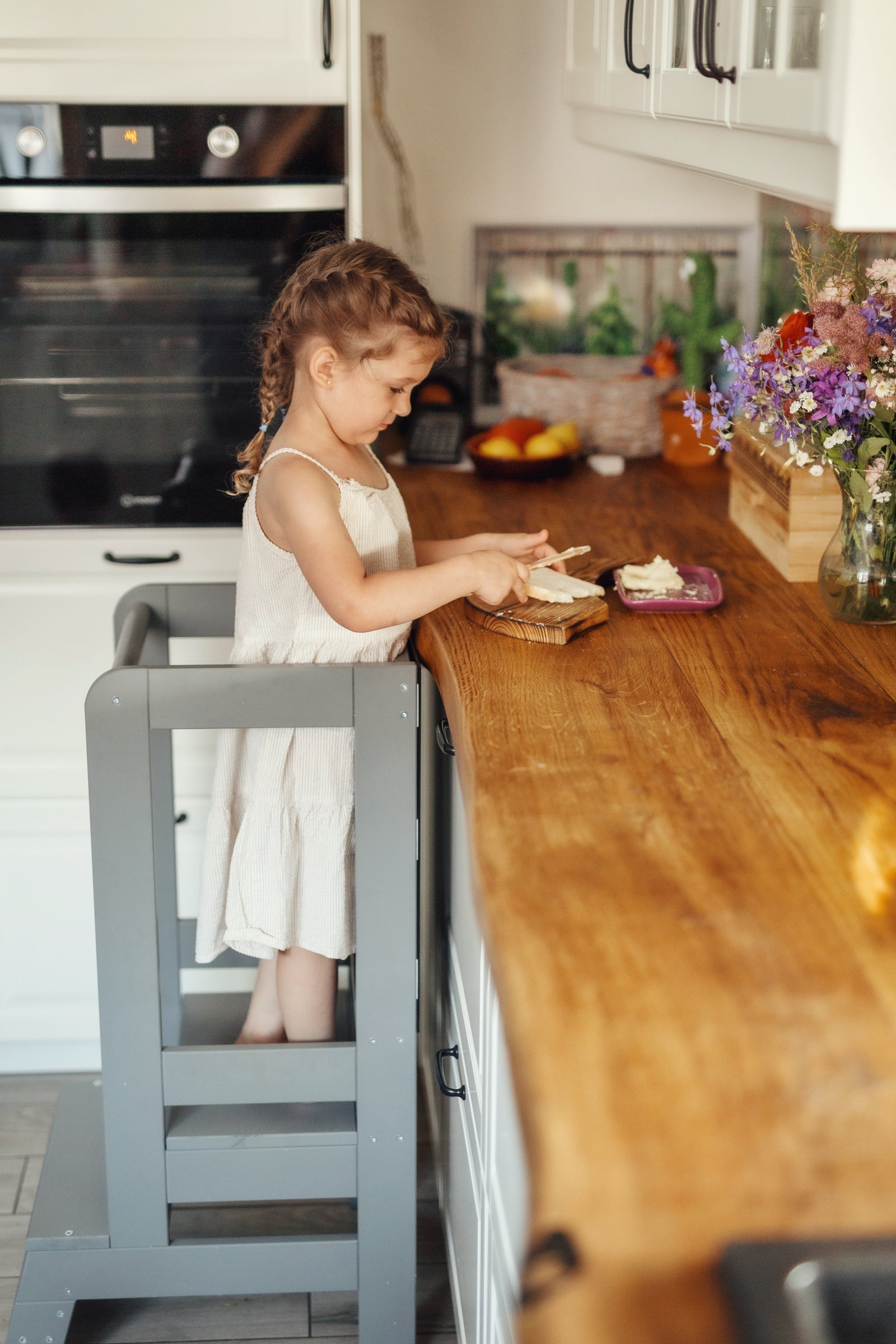 Kitchen Helper Grár